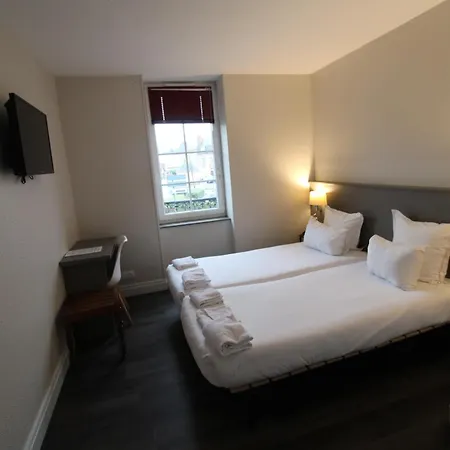 Casabianca Hotel 2*