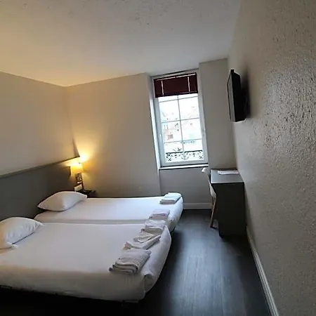 Casabianca Hotel 2*