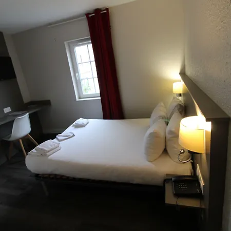 Casabianca Hotel 2*